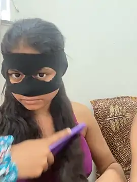 sexy-riya43 online show from 10-05-25, 06:59