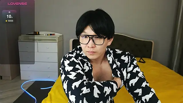 KaiChicken online show from 04-14-26, 02:16