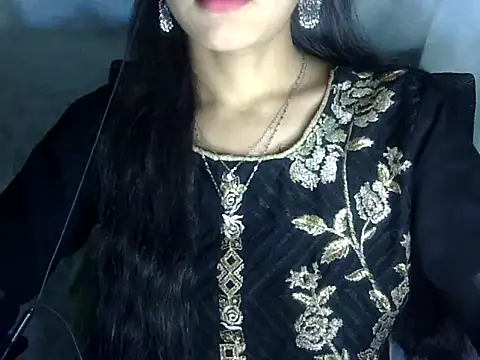 Snapshot of Shazi_1 chatting on 05-01-26, 03:28 Shazi 1 online show from 05-01-26, 03:28