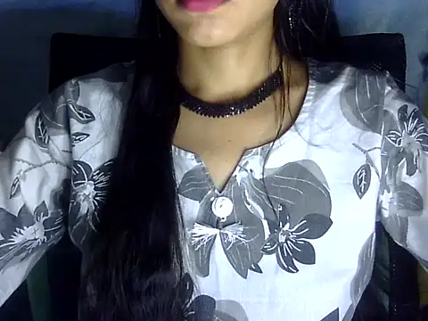 Snapshot of Shazi_1 chatting on 06-07-26, 01:27 Shazi 1 online show from 06-07-26, 01:27