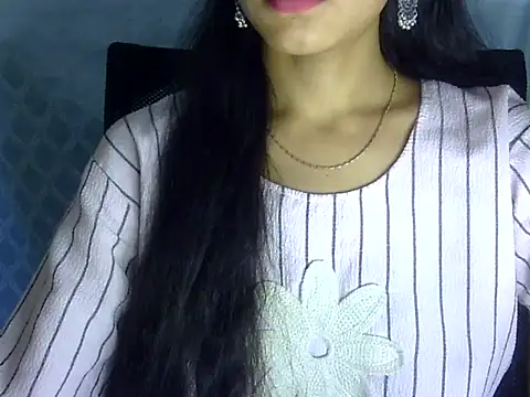 Snapshot of Shazi_1 chatting on 05-24-26, 03:45 Shazi 1 online show from 05-24-26, 03:45