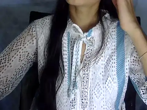 Snapshot of Shazi_1 chatting on 04-22-26, 02:13 Shazi 1 online show from 04-22-26, 02:13