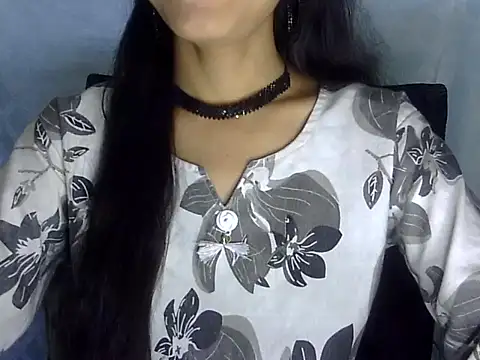 Snapshot of Shazi_1 chatting on 04-23-26, 12:40 Shazi 1 online show from 04-23-26, 12:40