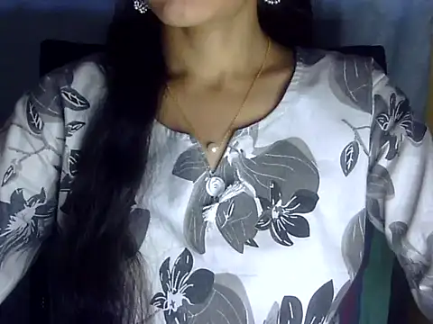 Snapshot of Shazi_1 chatting on 05-30-26, 12:00 Shazi 1 online show from 05-30-26, 12:00