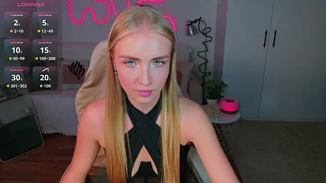 Snapshot of TessaGrays chatting on 05-27-26, 08:54 TessaGrays online show from 05-27-26, 08:54