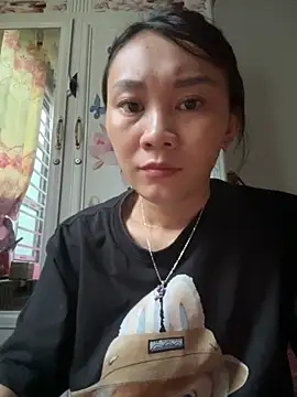 Snapshot of Ami-mi00 chatting on 10-07-25, 05:08 Ami-mi00 online show from 10-07-25, 05:08