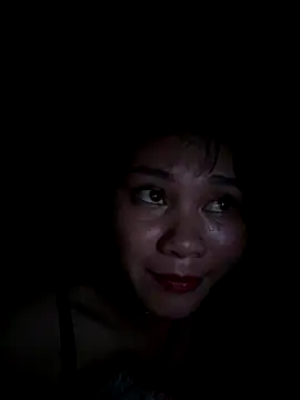 Snapshot of Ami-mi00 chatting on 10-16-25, 08:17 Ami-mi00 online show from 10-16-25, 08:17