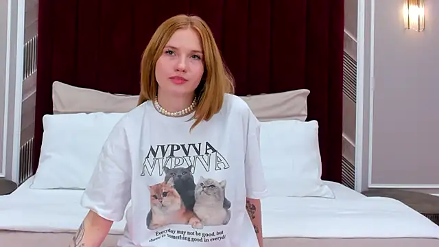 MelissaLiss online show from 10-04-25, 03:13