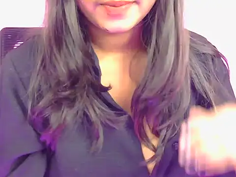 Snapshot of baby-panda4 chatting on 10-11-25, 01:01 baby-panda4 online show from 10-11-25, 01:01