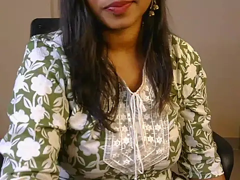 Snapshot of baby-panda4 chatting on 10-18-25, 04:53 baby-panda4 online show from 10-18-25, 04:53