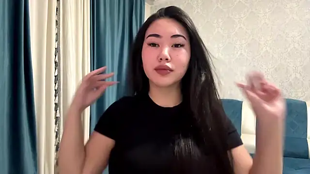 Snapshot of AYPRILPURE chatting on 10-19-25, 03:04 AYPRILPURE online show from 10-19-25, 03:04