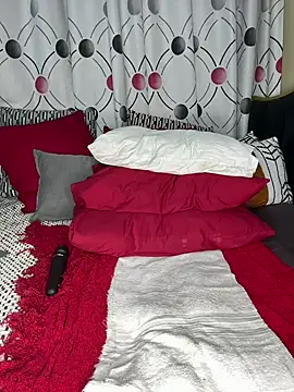 CynnxxxBarb online show from 10-18-25, 04:31