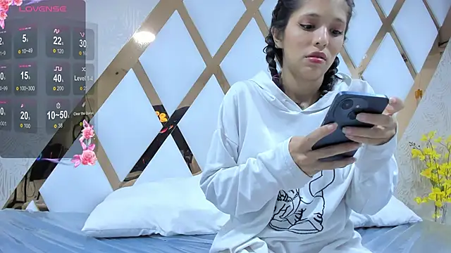 AlexaWillss online show from 10-03-25, 09:05