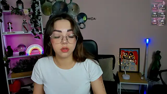 lina fox12 online show from 04-18-26, 11:01