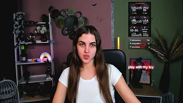 lina fox12 online show from 12-04-25, 01:10