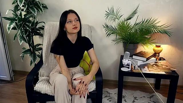 JanellHousen online show from 10-07-25, 05:41