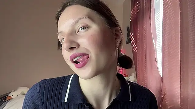 Snapshot of JanellHousen chatting on 06-11-26, 05:15 JanellHousen online show from 06-11-26, 05:15