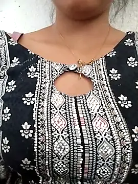 Snapshot of PEEHU-50 chatting on 04-19-26, 02:12 PEEHU-50 online show from 04-19-26, 02:12