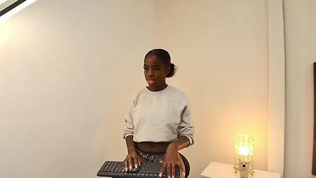 NatashaTaylor online show from 11-25-25, 10:15