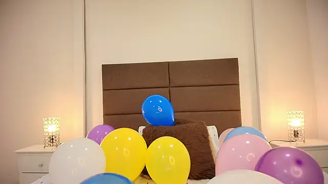 NatashaTaylor online show from 10-18-25, 07:21