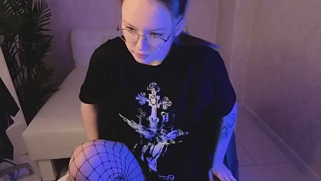 SirenaBlessing online show from 12-23-25, 01:16