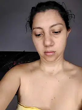 Snapshot of julietta_maxi chatting on 10-03-25, 12:17 julietta maxi online show from 10-03-25, 12:17