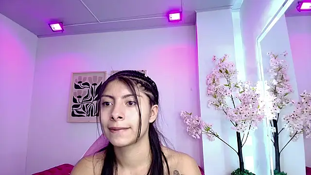 Snapshot of Gabriela_milani chatting on 04-30-26, 11:28 Gabriela milani online show from 04-30-26, 11:28