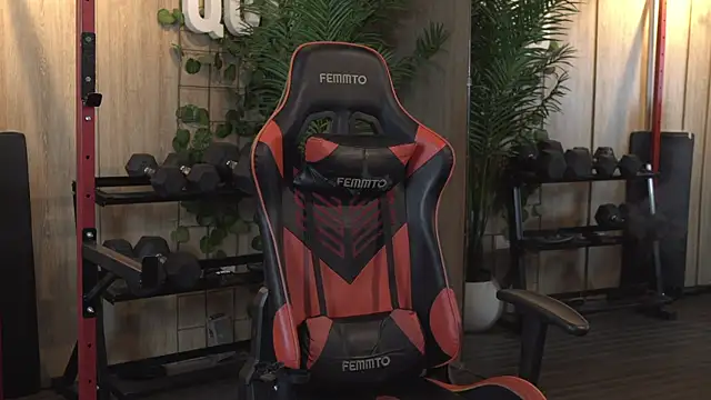 Snapshot of Roxy_Vega chatting on 10-03-25, 07:37 Roxy Vega online show from 10-03-25, 07:37