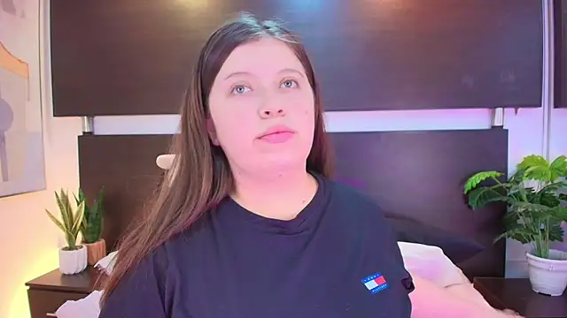 Cammi wagner online show from 04-15-26, 08:09