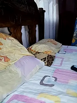 Snapshot of fayola20 chatting on 10-04-25, 08:21 fayola20 online show from 10-04-25, 08:21