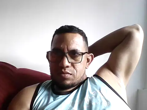 Snapshot of fayola20 chatting on 04-19-26, 07:49 fayola20 online show from 04-19-26, 07:49