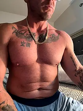 Beefkakey82 online show from 10-19-25, 07:16