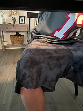 Beefkakey82 online show from 11-17-25, 04:22