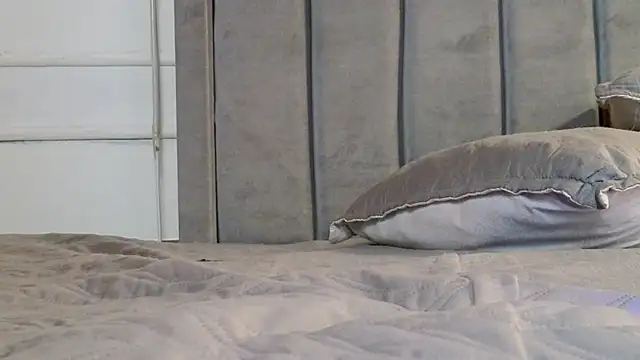 luxuryheaven 8 online show from 11-28-25, 07:47