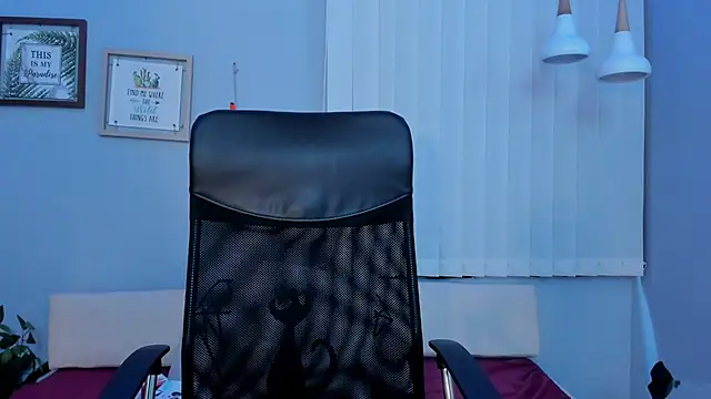 Lilo Rose online show from 10-22-25, 07:35