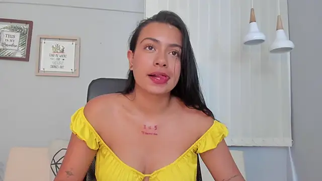 Lilo Rose online show from 11-07-25, 06:34