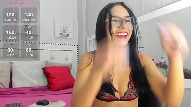 Luciaoregon online show from 03-03-26, 12:56