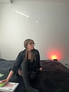 Snapshot of stiven_1_ chatting on 10-06-25, 09:48 stiven 1 online show from 10-06-25, 09:48