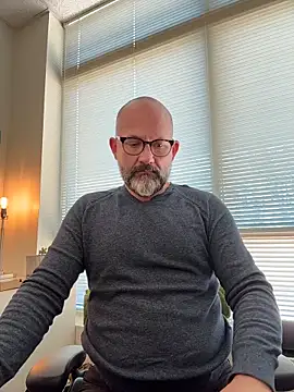 Snapshot of fuckadilf chatting on 11-11-25, 04:13 fuckadilf online show from 11-11-25, 04:13