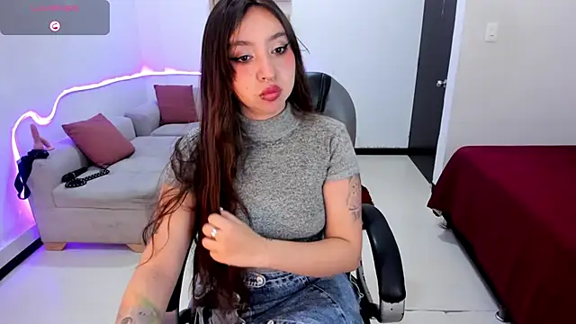 Scarlett  Cooper   online show from 11-28-25, 01:11