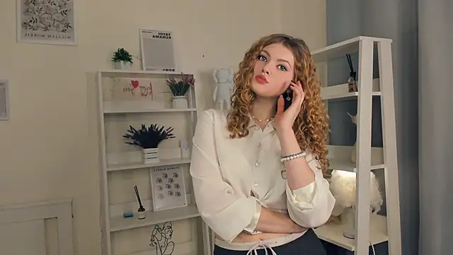 Snapshot of BrianNickels chatting on 10-13-25, 01:45 BrianNickels online show from 10-13-25, 01:45