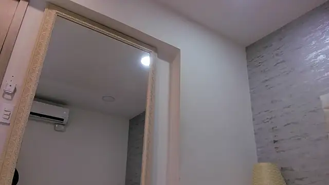 jax black online show from 12-05-25, 07:01