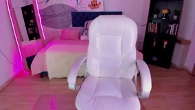 Snapshot of Goth_Alice chatting on 11-03-25, 07:28 Goth Alice online show from 11-03-25, 07:28