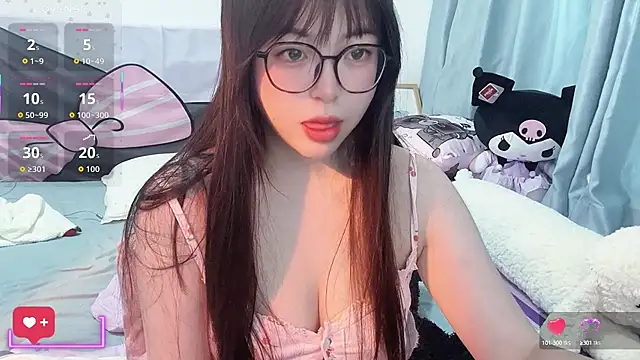Snapshot of xiaoman-1 chatting on 10-07-25, 02:56 xiaoman-1 online show from 10-07-25, 02:56