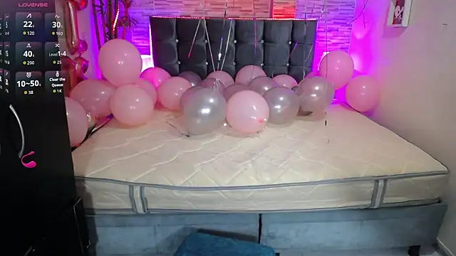 Michellx hot2 online show from 02-17-26, 04:43