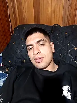 Snapshot of daniandr119 chatting on 05-06-26, 02:37 daniandr119 online show from 05-06-26, 02:37