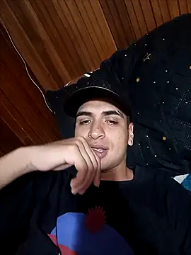 daniandr119 online show from 11-02-25, 03:22