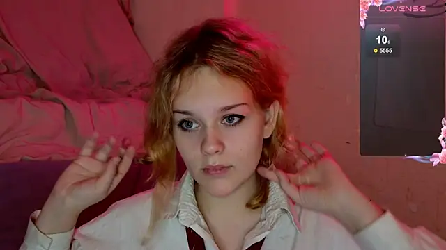 CleoVixes online show from 10-22-25, 03:50