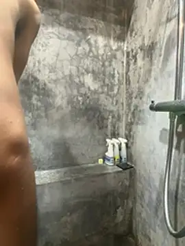 Snapshot of HenryLee1983-cums chatting on 03-01-26, 10:15 HenryLee1983-cums online show from 03-01-26, 10:15