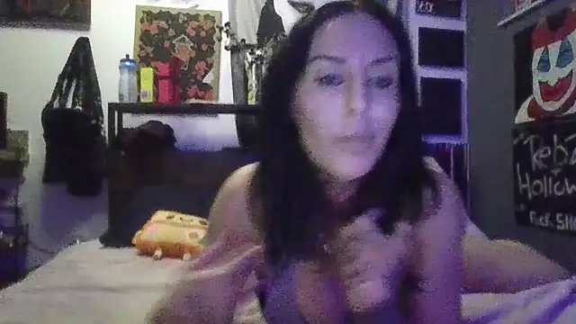 inkdhollow1 online show from 11-17-25, 04:16